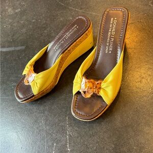 Donald Pliner Women’s size 7 Heels